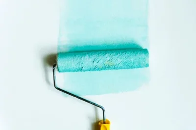 Peinture intérieure à Innimond — murs, plafonds et boiseries